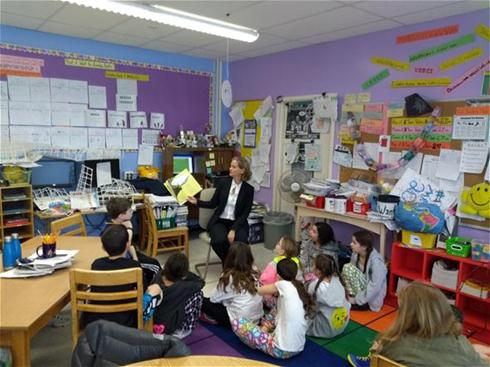 County Executive Curran Participates In Pick-A-Reading-Partner