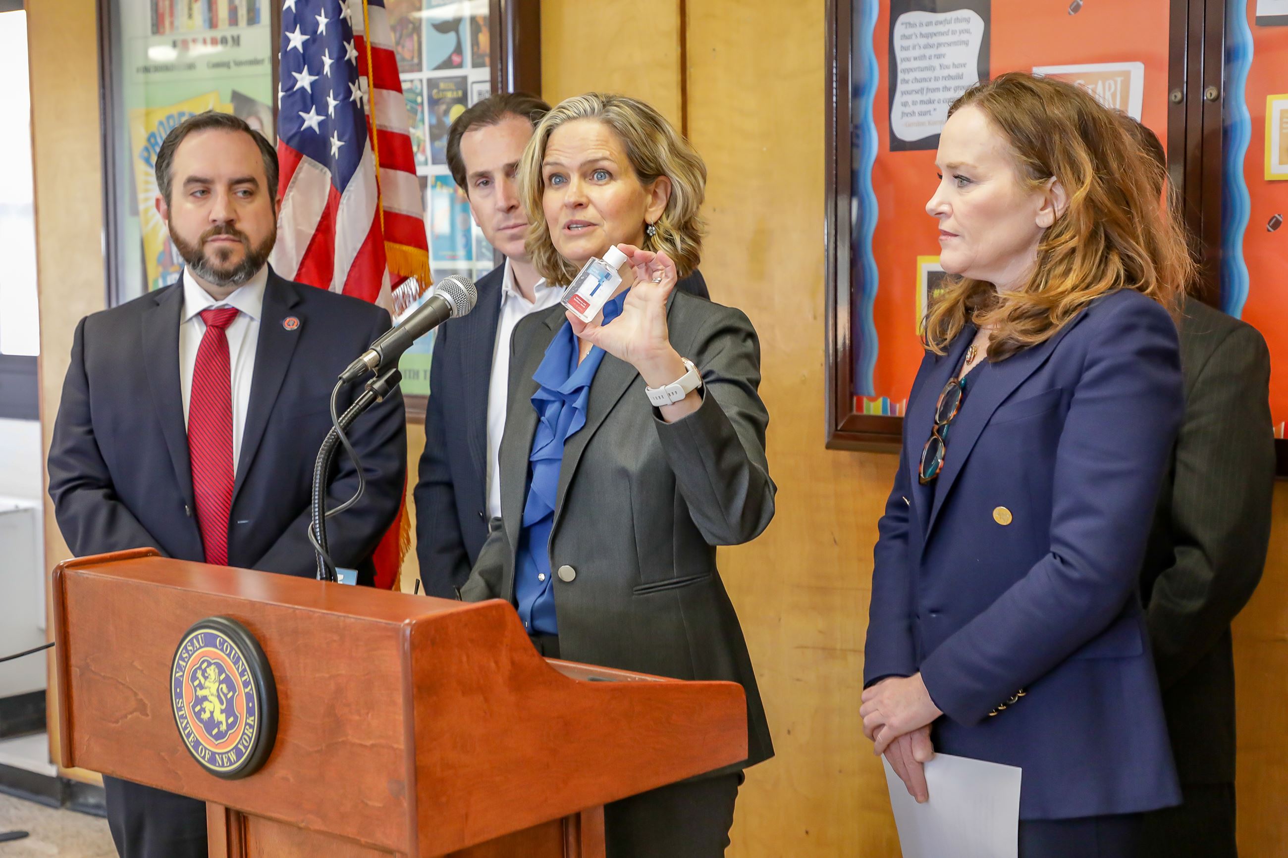 2020-03-08 Presser with Kathleen Rice-0817