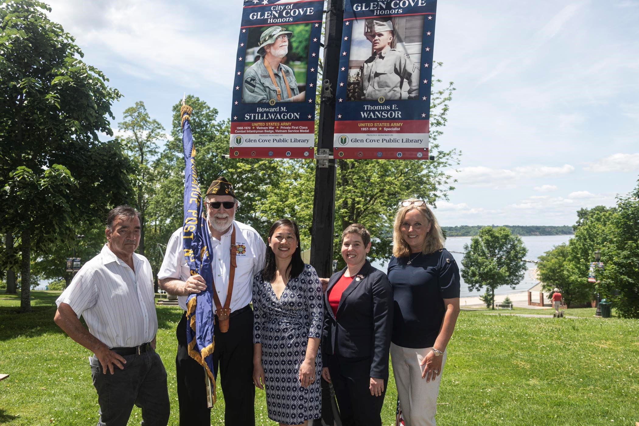 DeRiggi-Whitton - Memorial Day Wreaths - Glen Cove 4