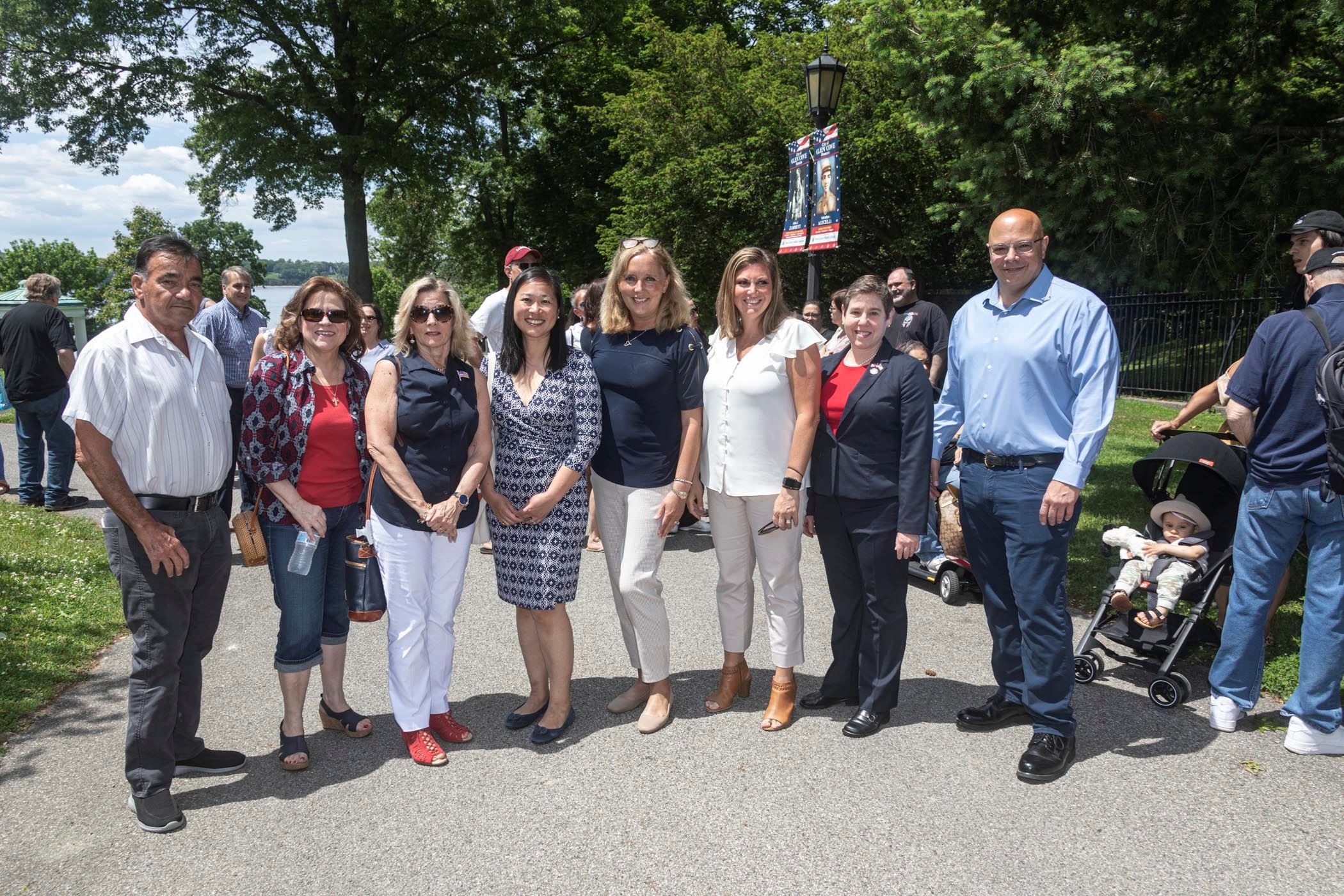 DeRiggi-Whitton - Memorial Day Wreaths - Glen Cove 1