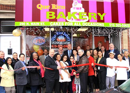 Grand Re-Opening of Que Rico Bakery in Freeport